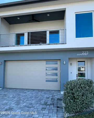 $749,900 | 223 6th Avenue, Indialantic, FL 32903