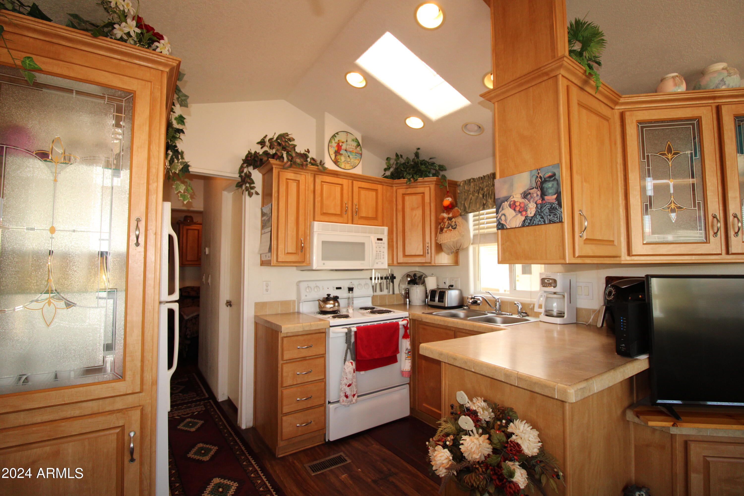 303 North Lindsay Road, Unit T57 Mesa, AZ 85213 - Photo 3 of 14 IMG_6433