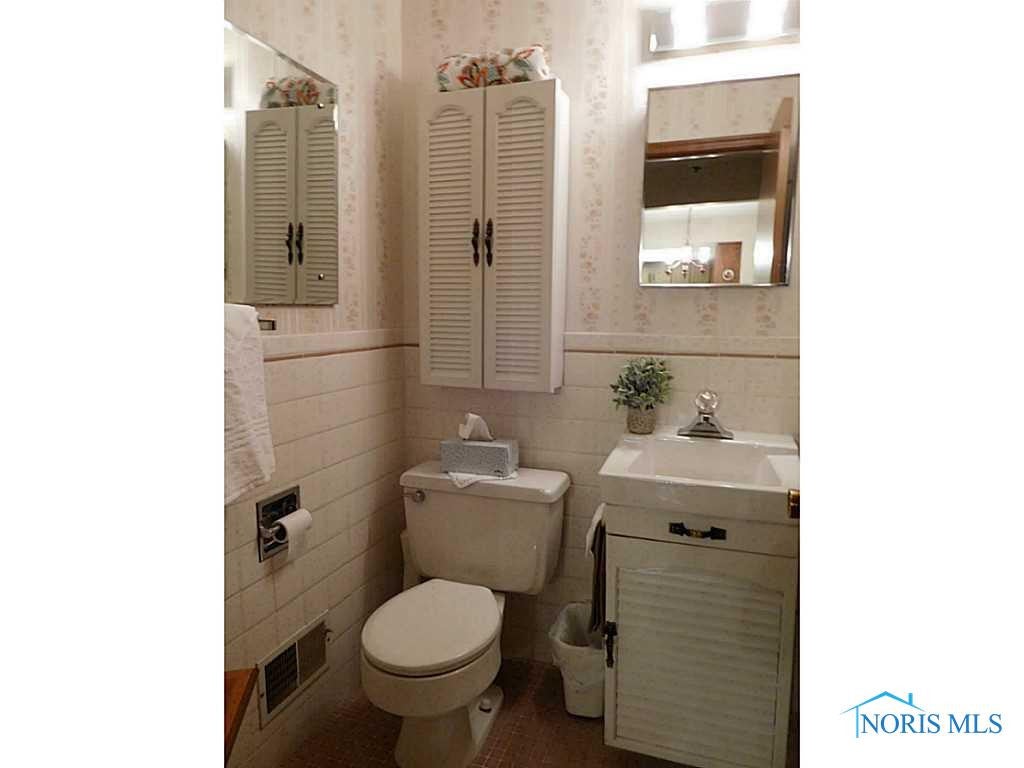 1544 South Coy Road Oregon, OH 43616 - Photo 14 of 20 Gallery Image 14