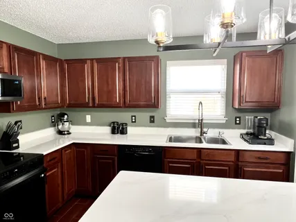 $359,900 | 10188 Orange Blossom Trail, Fishers, IN 46038