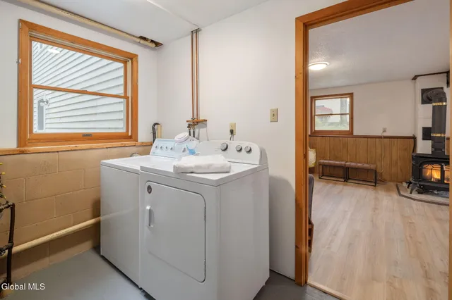 $375,000 | 15 Laurel Lane, Queensbury, NY 12804