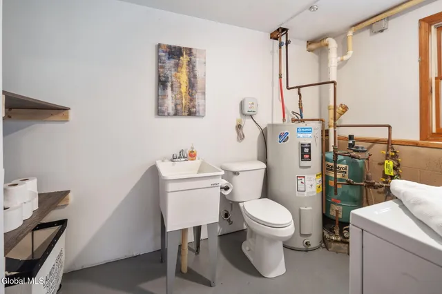 $375,000 | 15 Laurel Lane, Queensbury, NY 12804