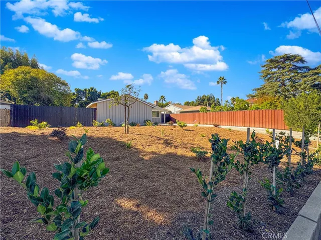 $5,000 | 5341 Cedros Avenue, Sherman Oaks, CA 91411