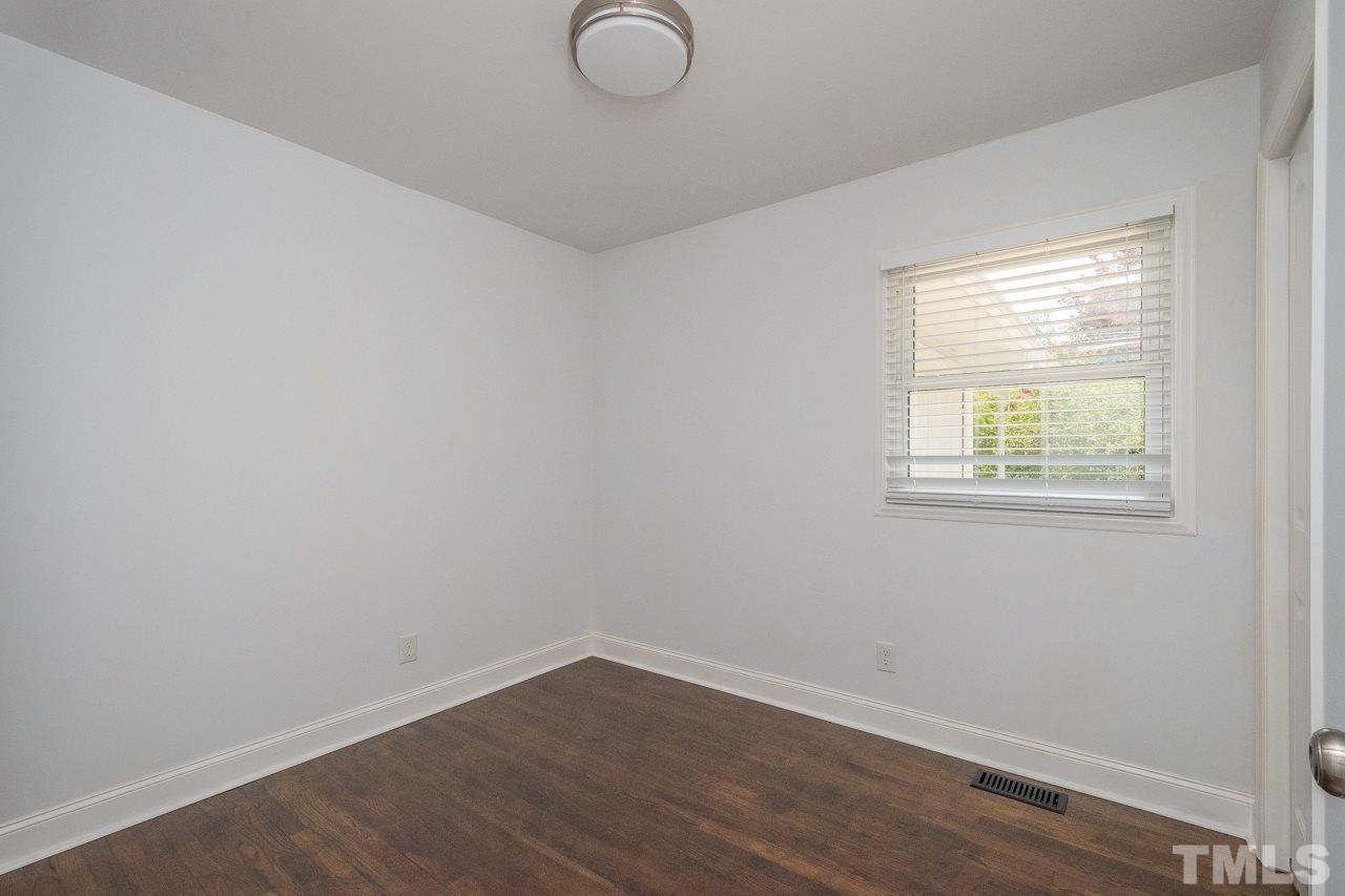 2410 Kennington Road Raleigh, NC 27610 - Photo 17 of 25
