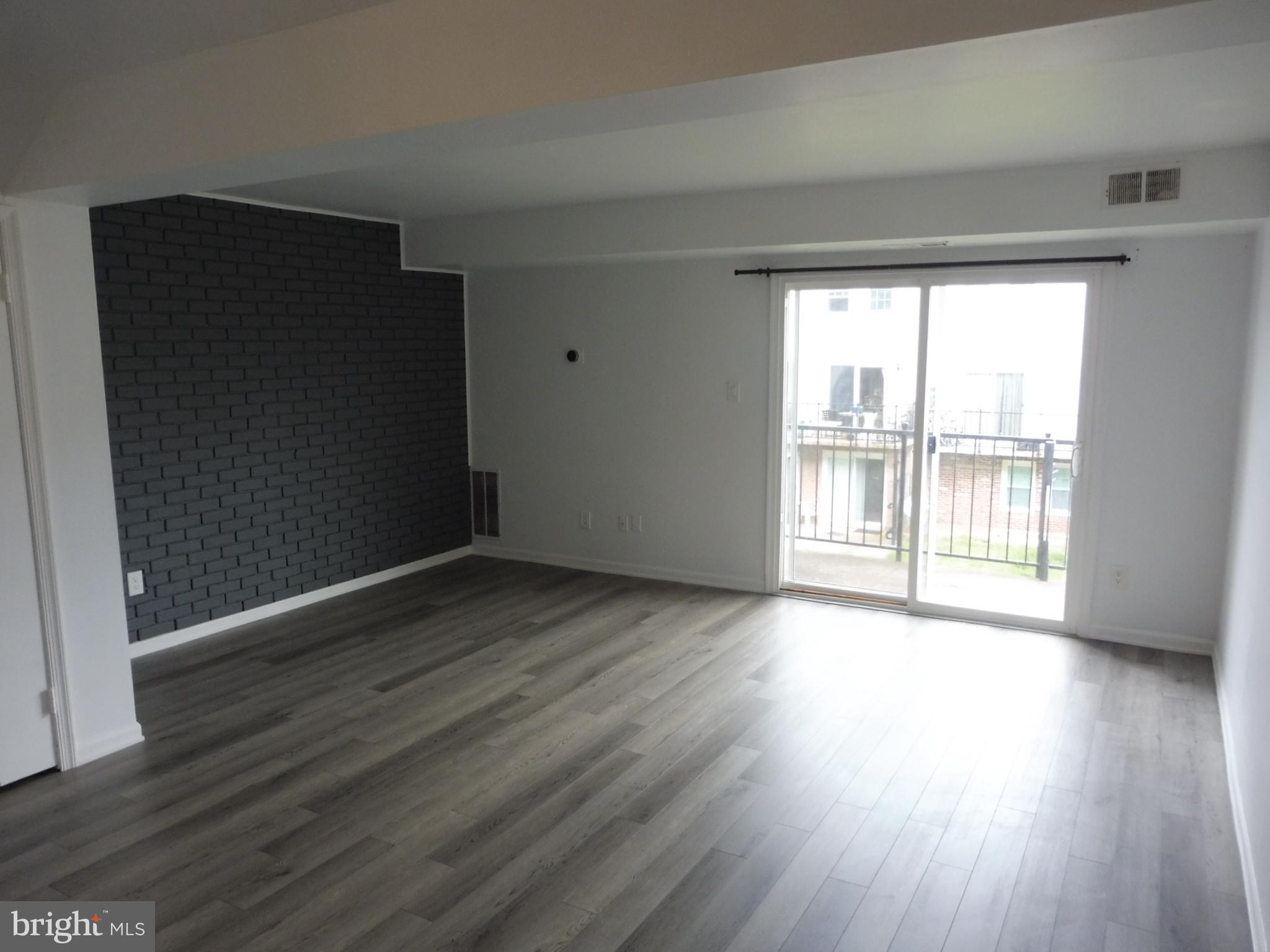 1030 C Margate Court Sterling, VA 20164 - Photo 3 of 27 Living room/dining room