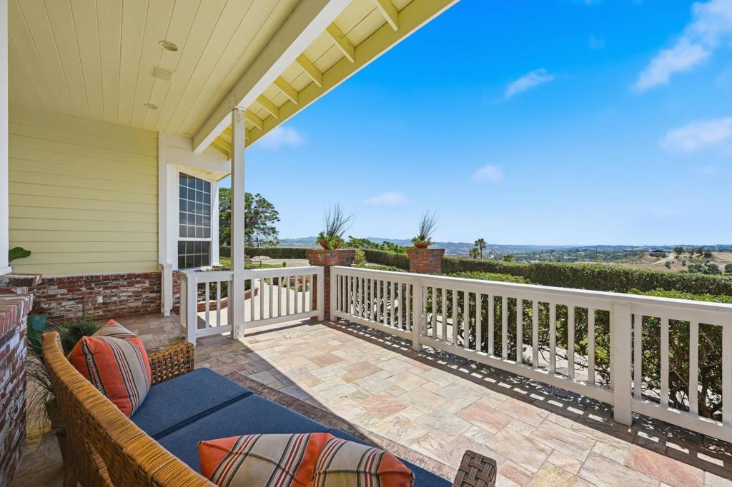 2292 Dos Lomas Fallbrook, CA 92028 - Photo 7 of 71