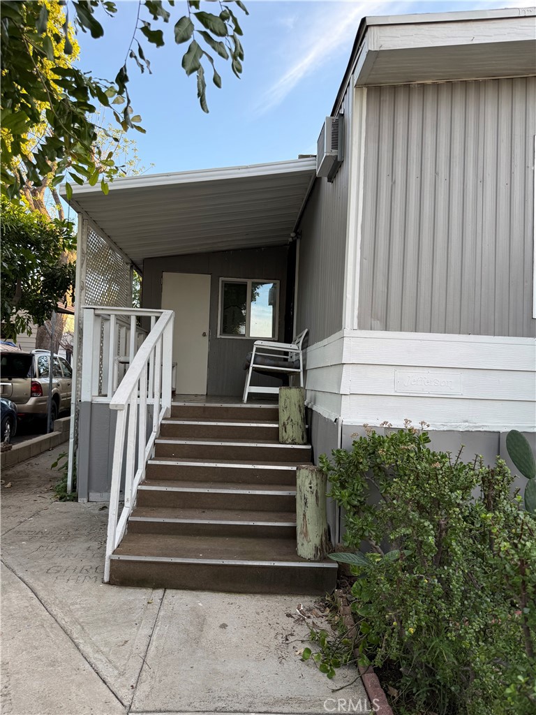 995 Pomona Road, Unit 24 Corona, CA 92882 - Photo 6 of 17
