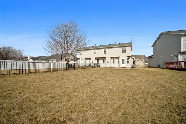 $224,900 | 2719 Gill Street, Bloomington, IL 61704