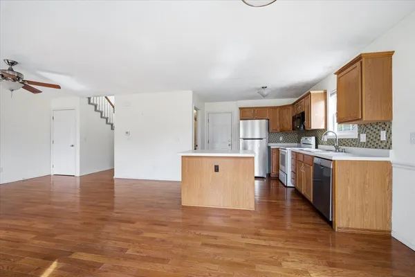 $224,900 | 2719 Gill Street, Bloomington, IL 61704