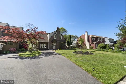 $529,000 | 403 Walnut Hill Lane, Havertown, PA 19083
