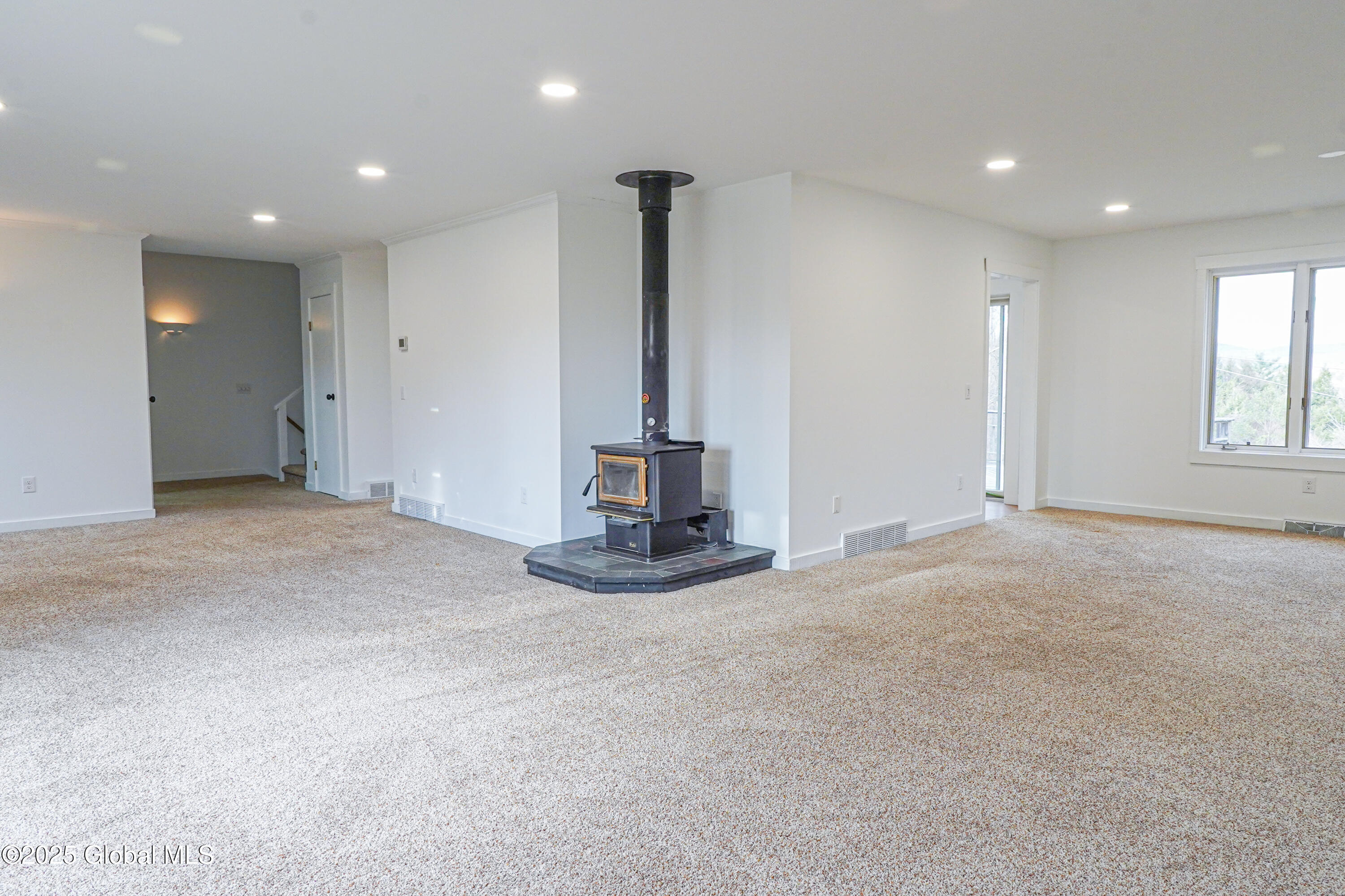 243 Chestnut Ridge Road Queensbury, NY 12804 - Photo 11 of 48 DSC06455-2