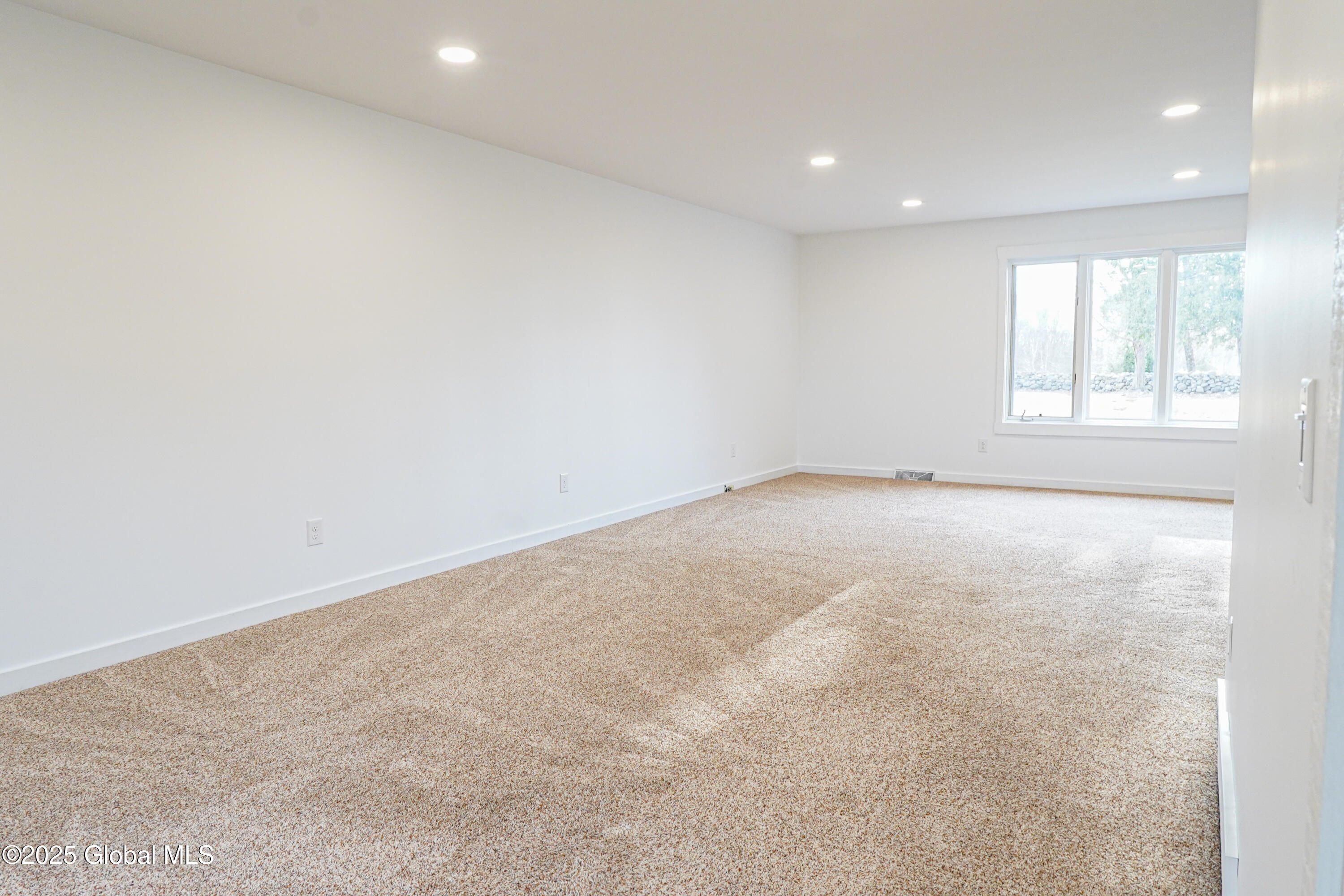 243 Chestnut Ridge Road Queensbury, NY 12804 - Photo 8 of 48 DSC06432-2