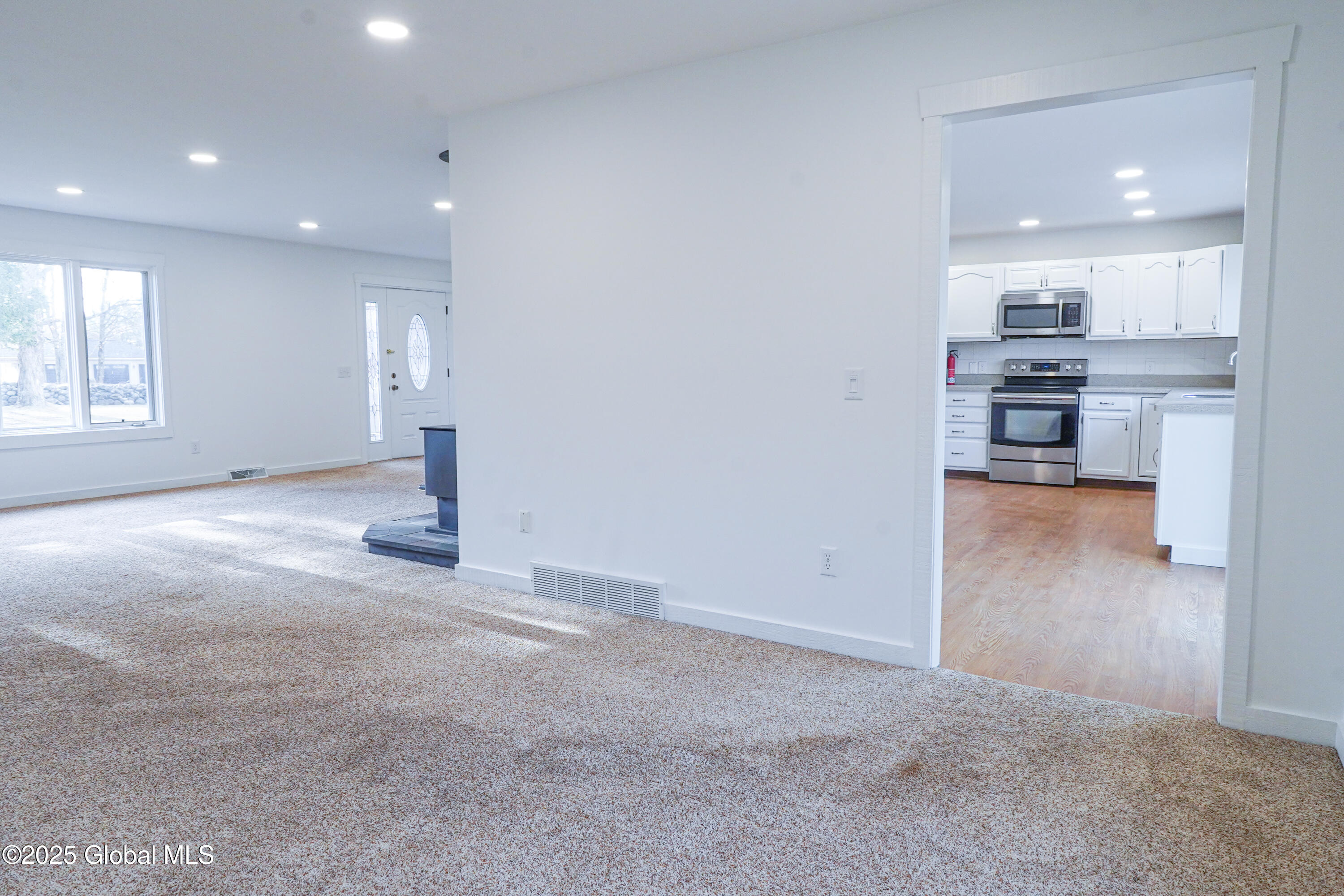 243 Chestnut Ridge Road Queensbury, NY 12804 - Photo 9 of 48 DSC06445-2