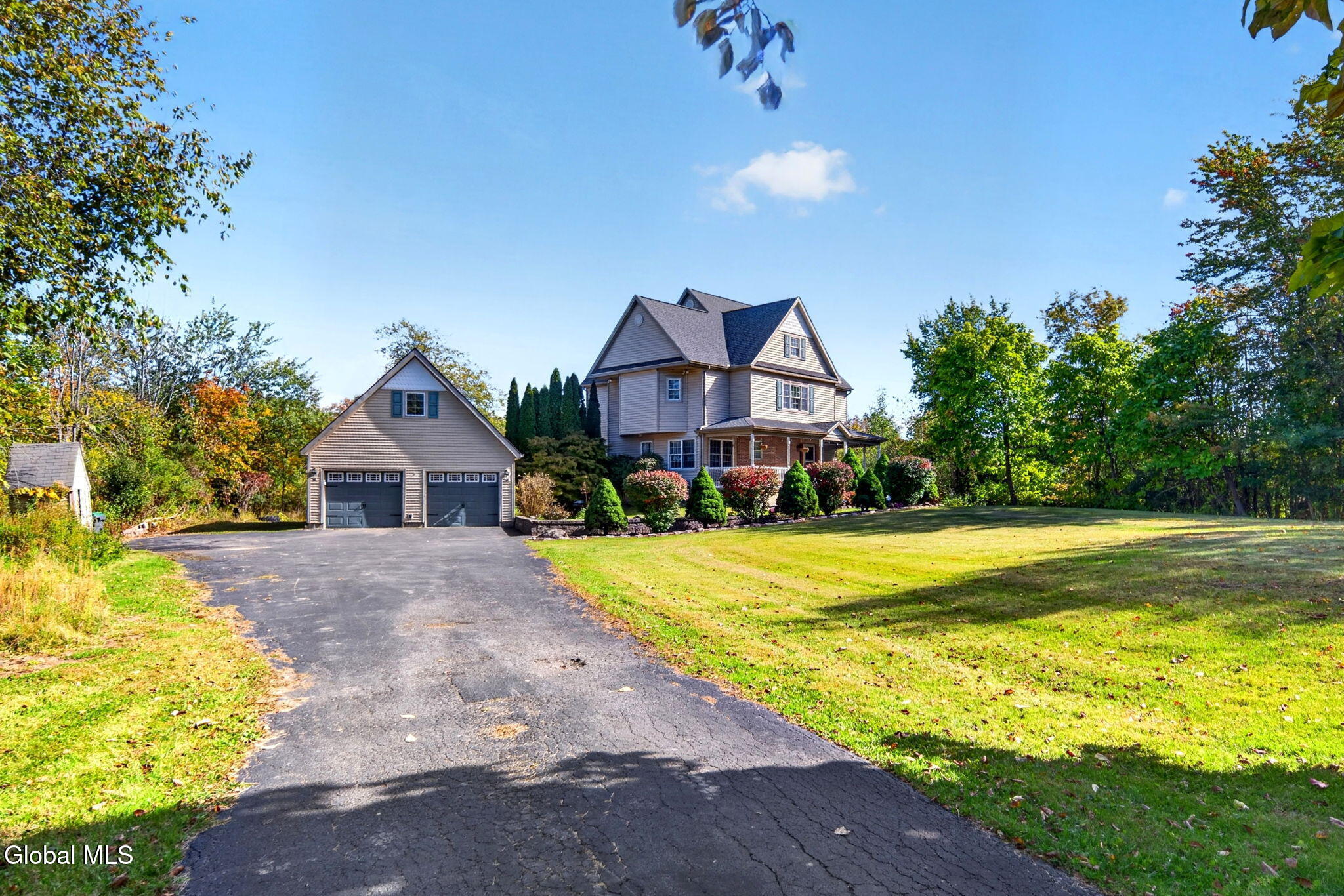 114 Spring Road Schenectady, NY 12302 - Photo 3 of 40 1-web-or-mls-001_DSC05263