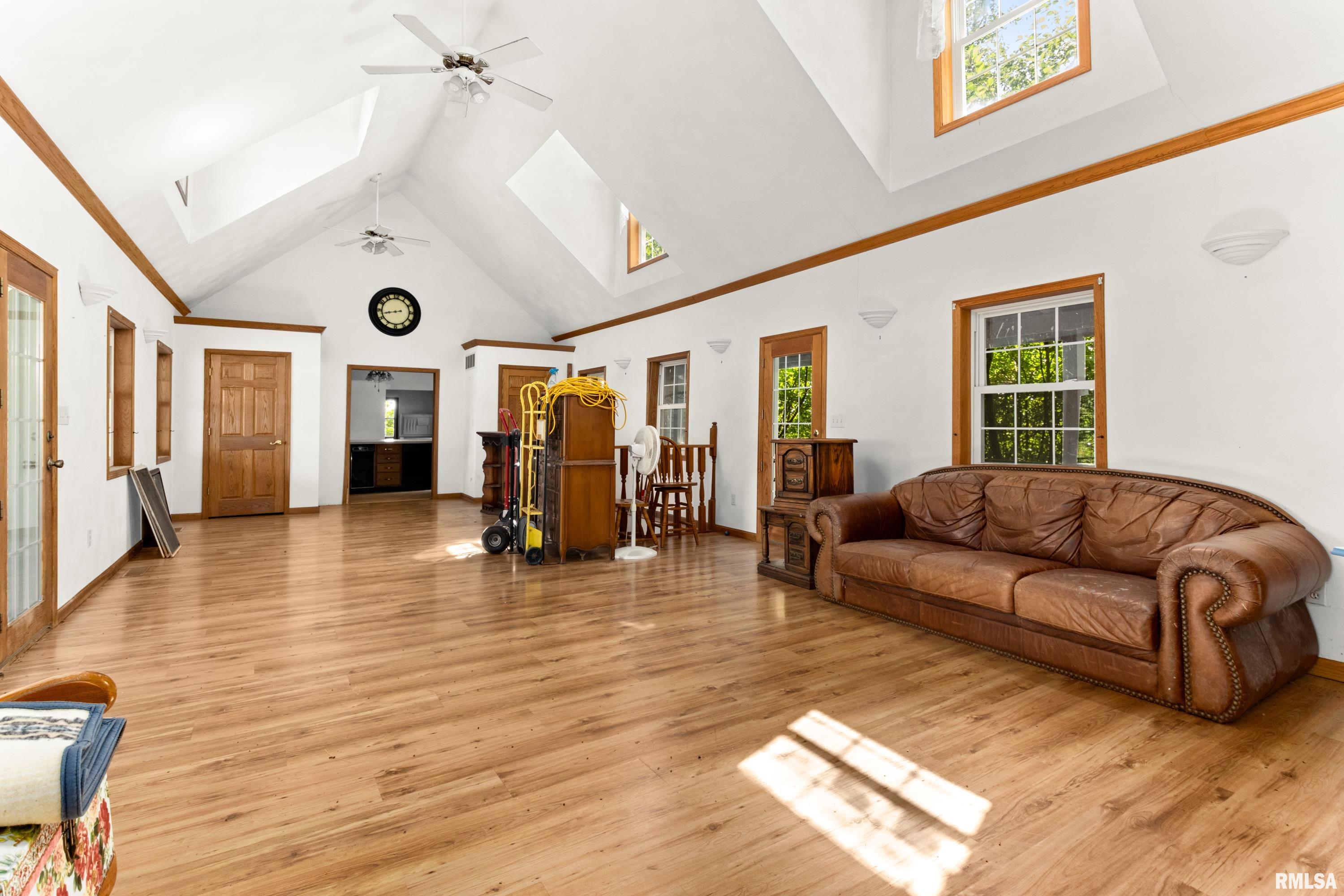 3074 Cole Hollow Road Pekin, IL 61554 - Photo 11 of 33 Gallery Image 11
