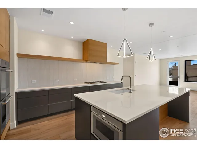 $1,139,000 | 205 East 6th Street, Unit 200, Loveland, CO 80537