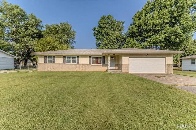 $186,500 | 1511 Rader Drive, Lebanon, MO 65536