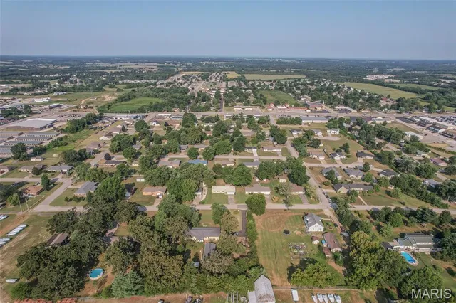 $186,500 | 1511 Rader Drive, Lebanon, MO 65536