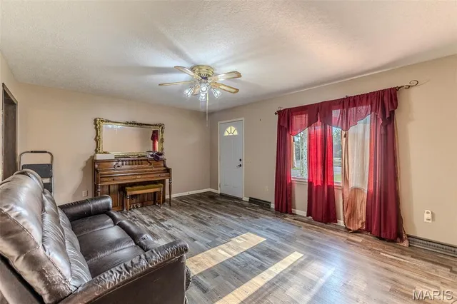 $186,500 | 1511 Rader Drive, Lebanon, MO 65536