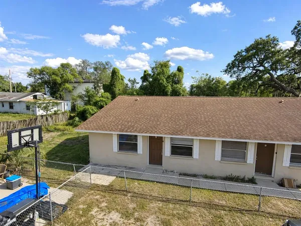 $1,700 | 8305 North Marks Street, Unit B, Tampa, FL 33604