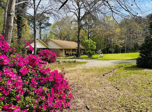 $380,000 | 627 Highway 131, Eufaula, AL 36027