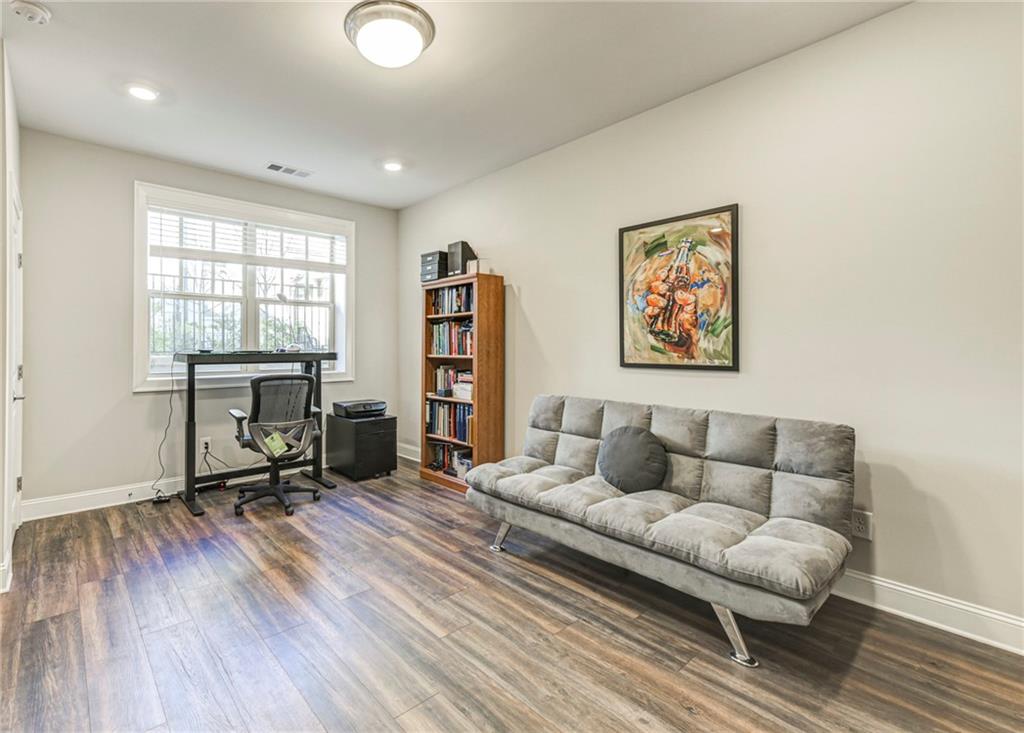 4321 Parkside Place Atlanta, GA 30342 - Photo 31 of 33