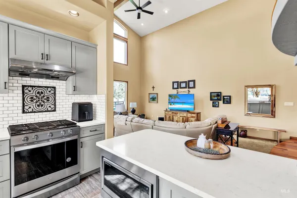 $950,000 | 15 Skyline Lane, Garden Valley, ID 83622