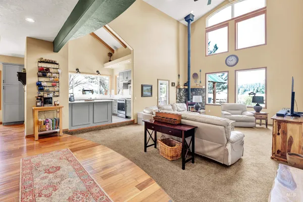 $950,000 | 15 Skyline Lane, Garden Valley, ID 83622