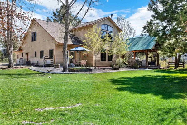$950,000 | 15 Skyline Lane, Garden Valley, ID 83622