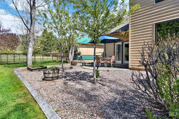 $950,000 | 15 Skyline Lane, Garden Valley, ID 83622