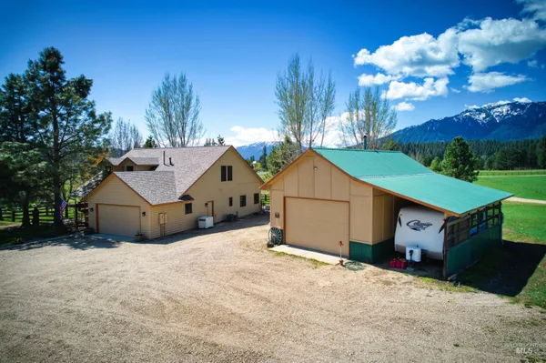$950,000 | 15 Skyline Lane, Garden Valley, ID 83622