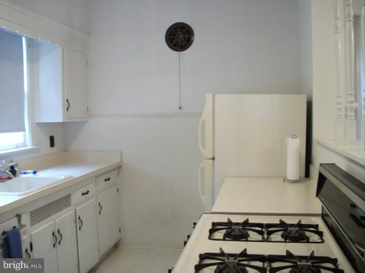 252 Rhoads Avenue Haddonfield, NJ 08033 - Photo 16 of 24 Kitchen