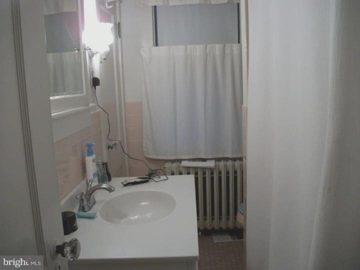 252 Rhoads Avenue Haddonfield, NJ 08033 - Photo 20 of 24 Bathroom