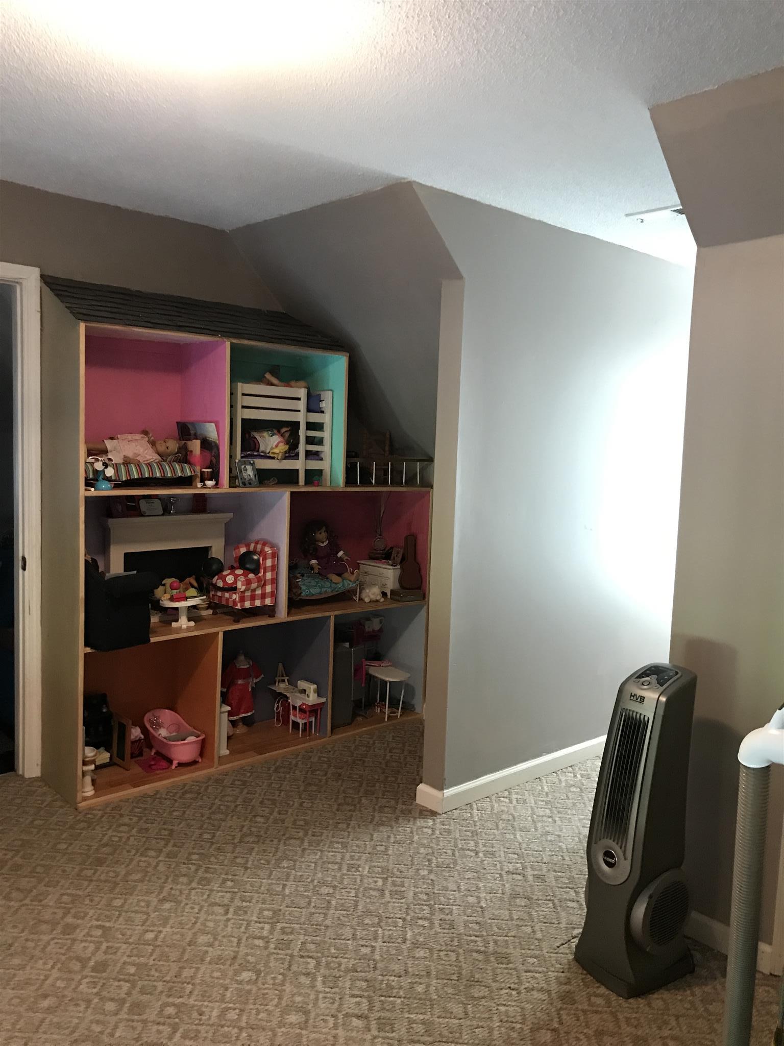 82 Five Points Road Loretto, TN 38469 - Photo 15 of 24 a view of a room with music instruments