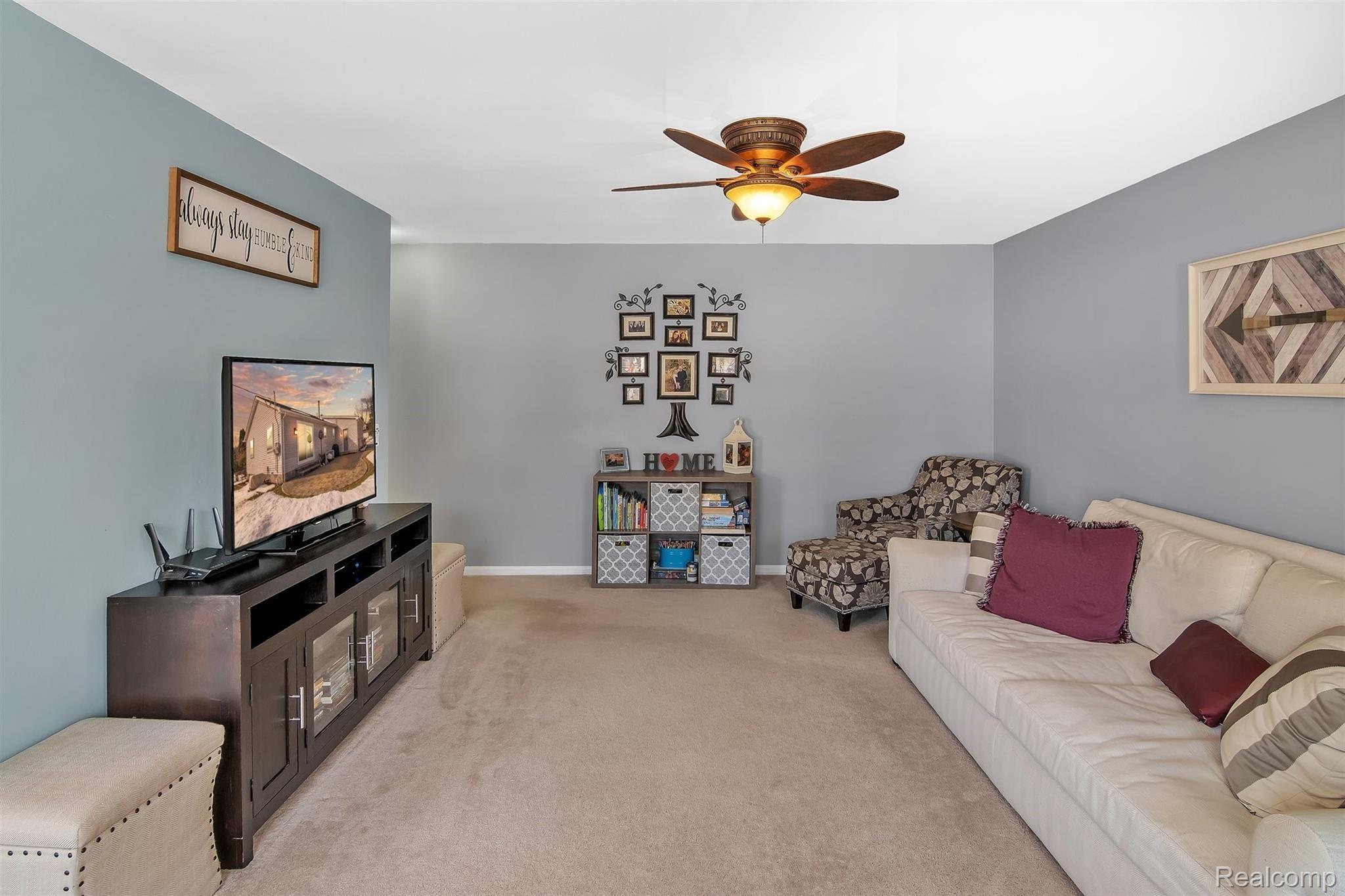 07-3677 Dearborn Ave-windowstill-real-estate-photography-7.jpg