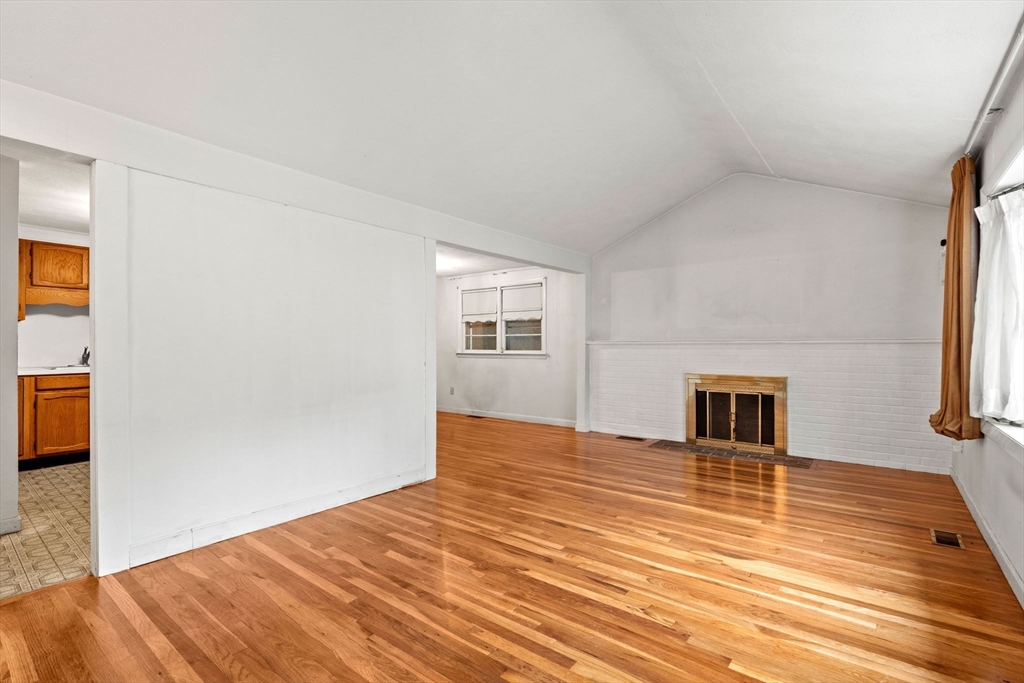 10 Pine Road Beverly, MA 01915 - Photo 6 of 42