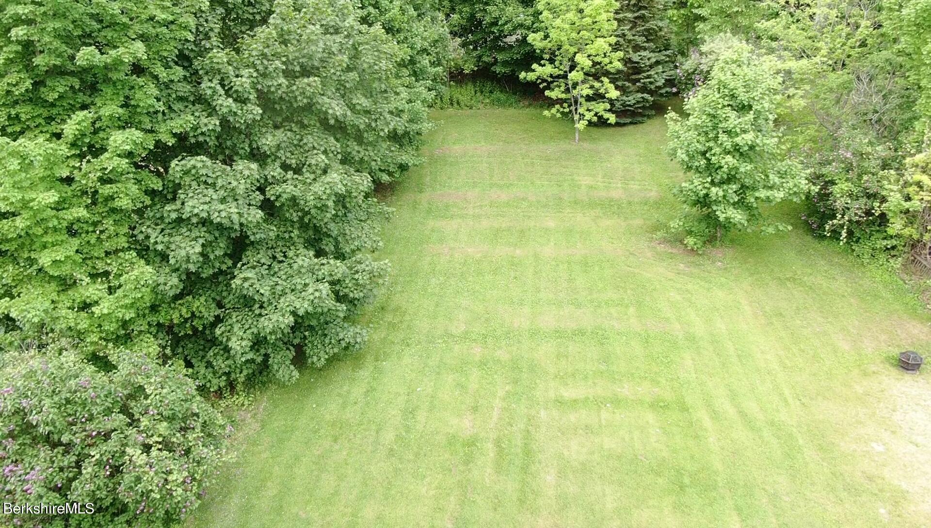 381 North State Road Cheshire, MA 01225 - Photo 2 of 34 screen_4cb00225ac18bd57_1622147201470