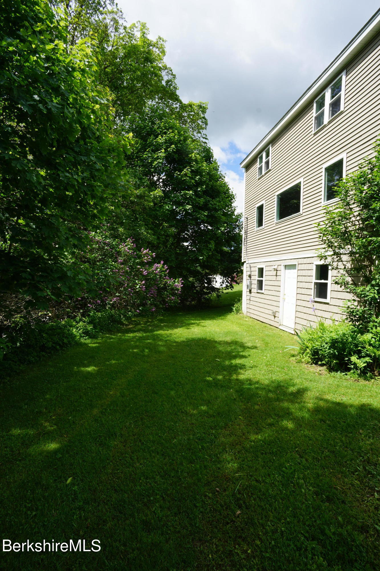 381 North State Road Cheshire, MA 01225 - Photo 31 of 34 DSC02547