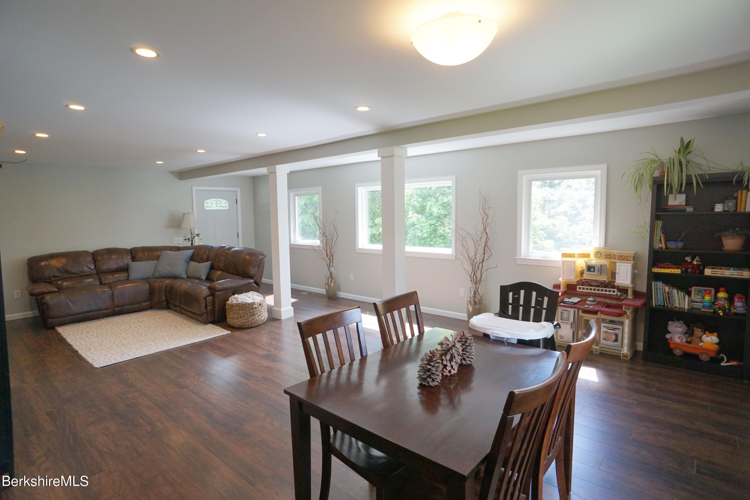 381 North State Road Cheshire, MA 01225 - Photo 8 of 34 DSC02518