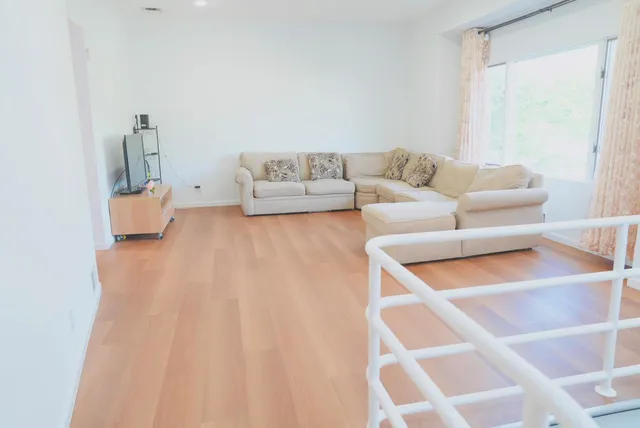 $1,260,000 | 23 Clinton Lane, Jericho, NY 11801