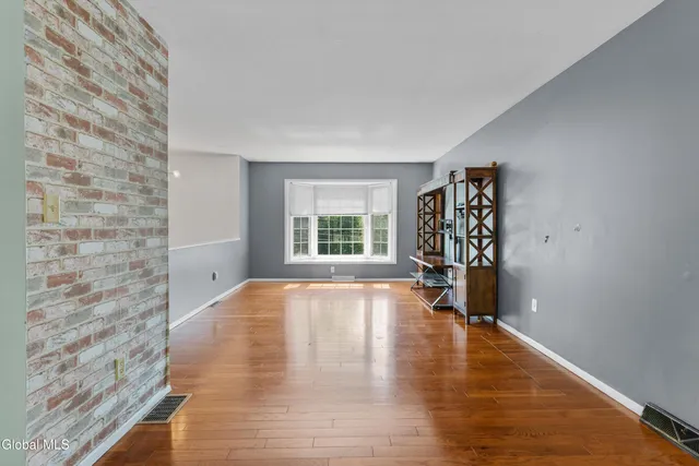 $349,000 | 5 Cottontail Lane, Catskill, NY 12414