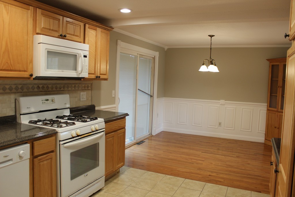 48 Arapahoe Road Bellingham, MA 02019 - Photo 4 of 15 Gallery Image 4