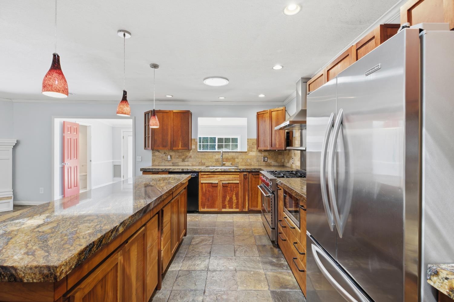 1522 Kiwi Court Ripon, CA 95366 - Photo 11 of 36