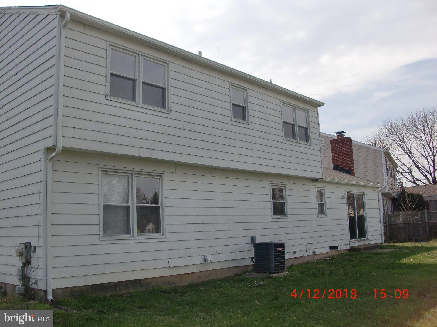 3 Valley Forge Road New Castle, DE 19720 - Photo 4 of 17 Exterior Back
