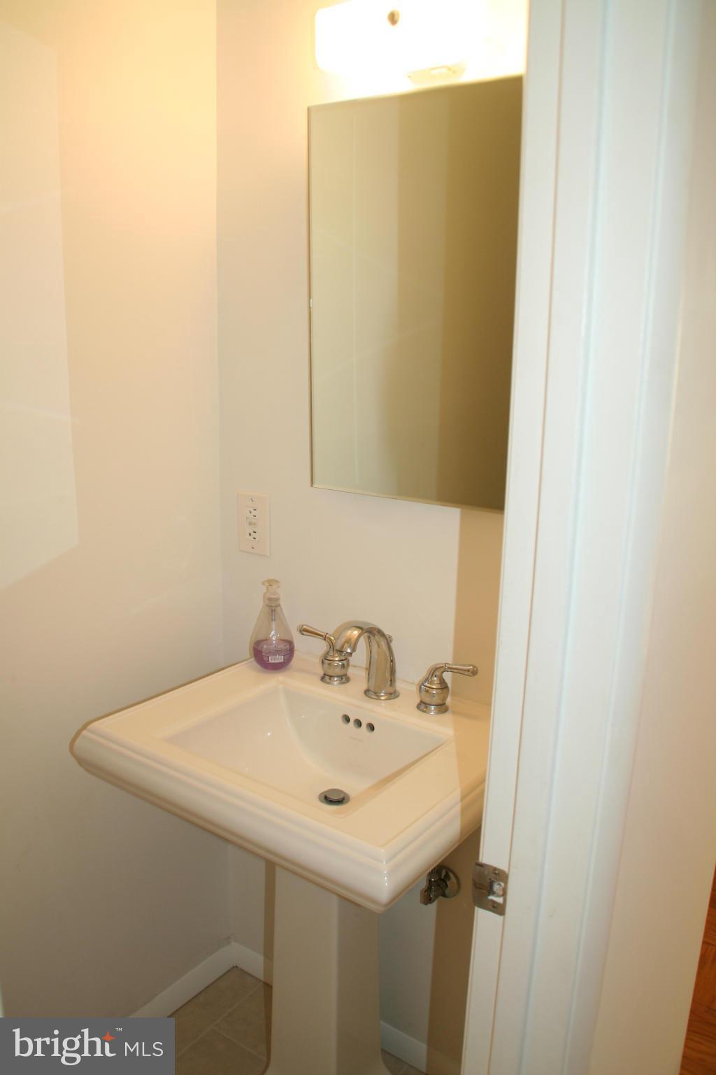 1350 Northgate Square Reston, VA 20190 - Photo 6 of 20 Powder Room on Main Level