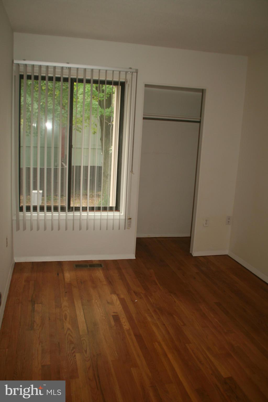 1350 Northgate Square Reston, VA 20190 - Photo 10 of 20 Bedroom #3 Wood Floors