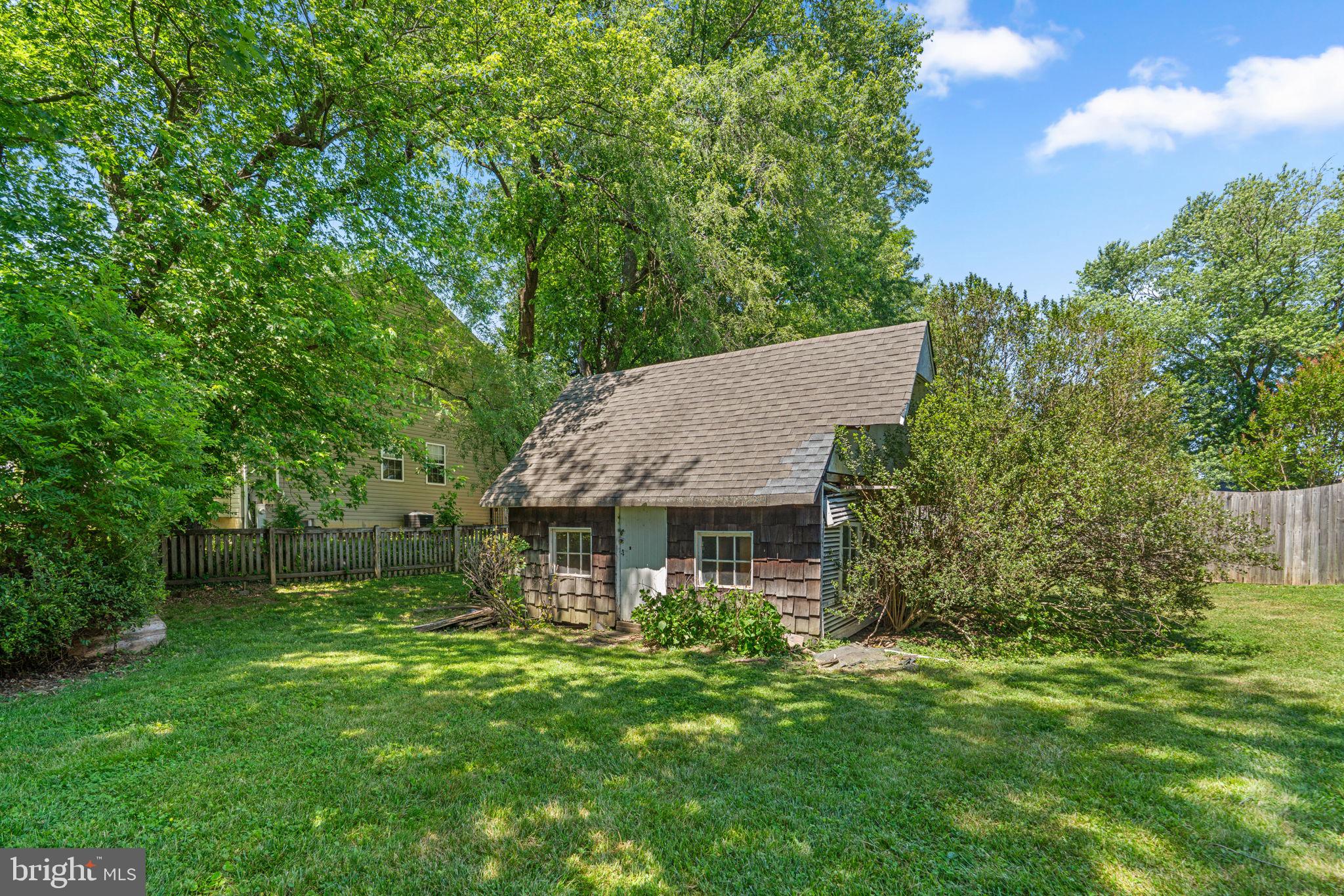 9264 Marydell Road Ellicott City, MD 21042 - Photo 10 of 12