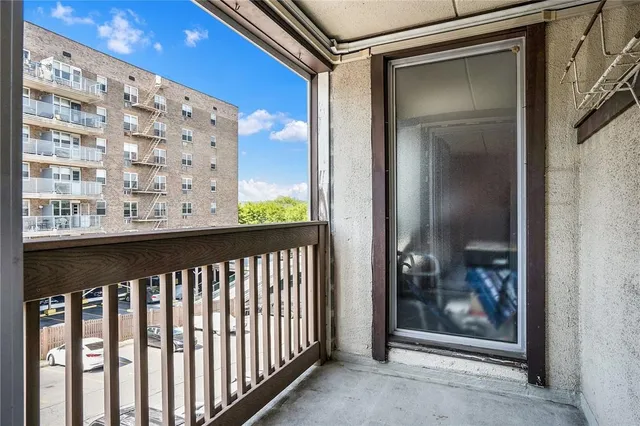 $125,000 | 397 North Broadway, Unit 3E, Yonkers, NY 10701