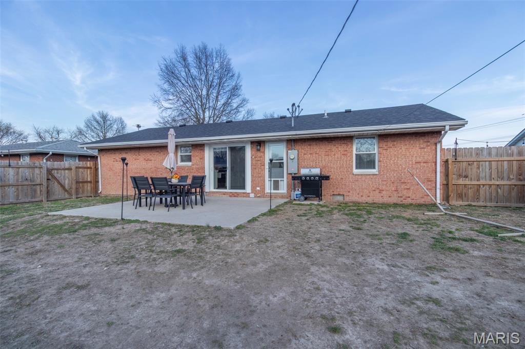 105 Surrey Lane Bethalto, IL 62010 - Photo 18 of 19