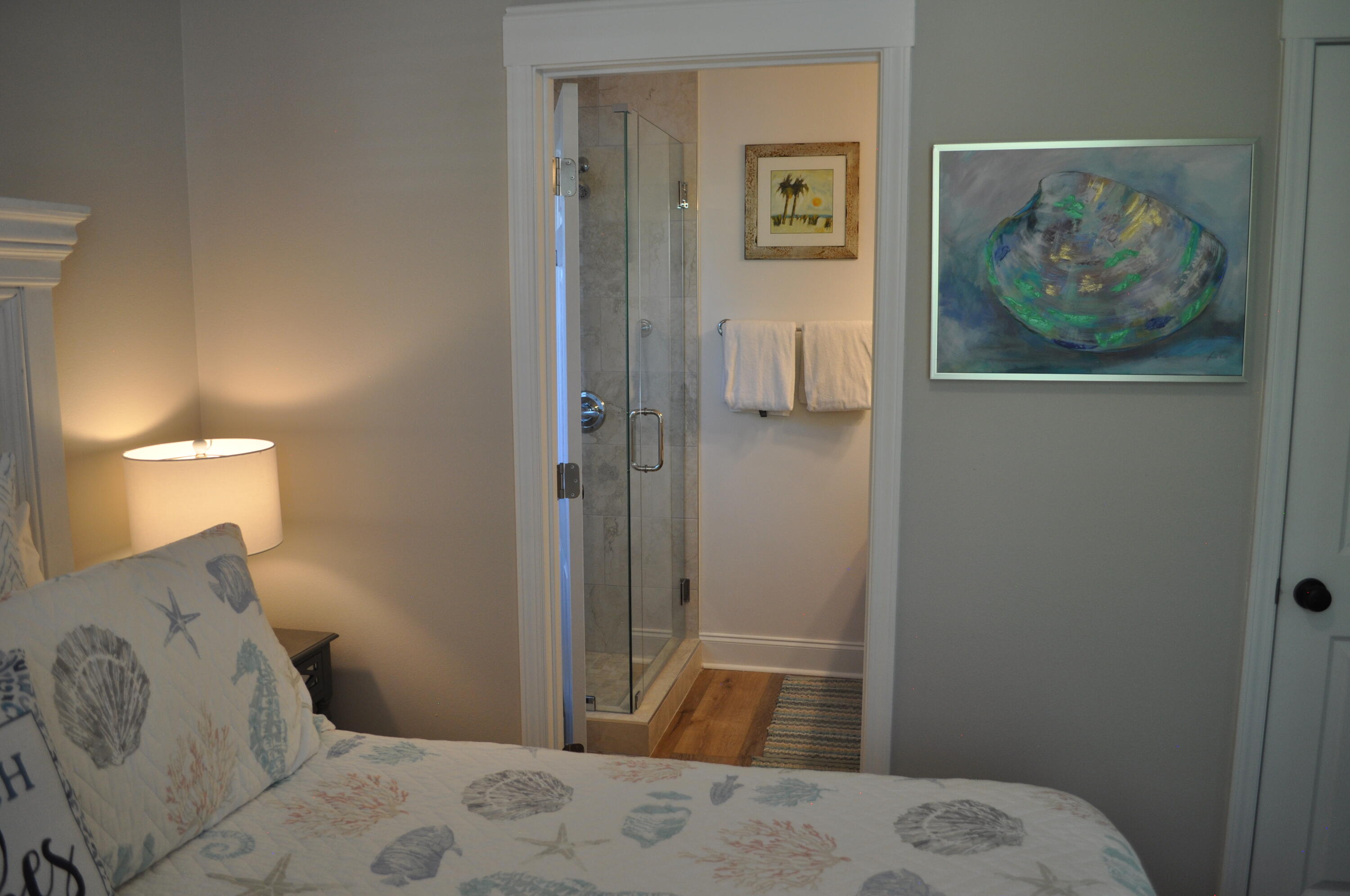 136 Shorebird Drive, Unit 724 Santa Rosa Beach, FL 32459 - Photo 20 of 49 a bedroom with a bed and bathroom